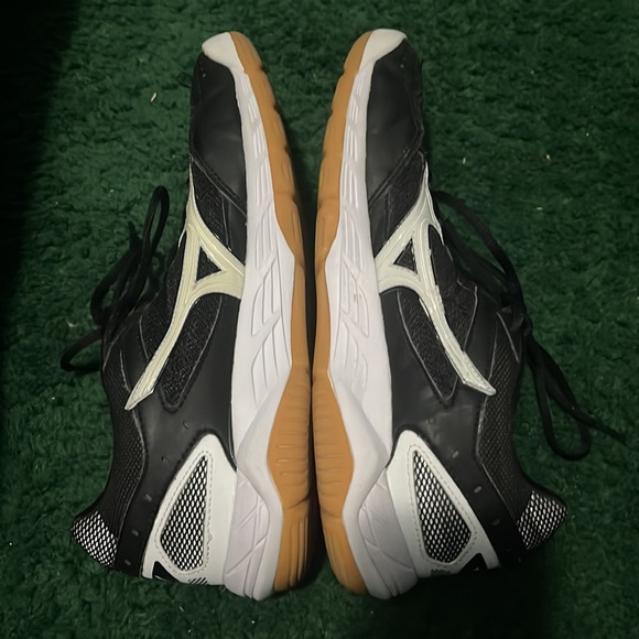 Mizuno Men's Wave Supersonic Indoor Court Volleyball Shoes, Tennis, Badminton - Picture 3 of 5